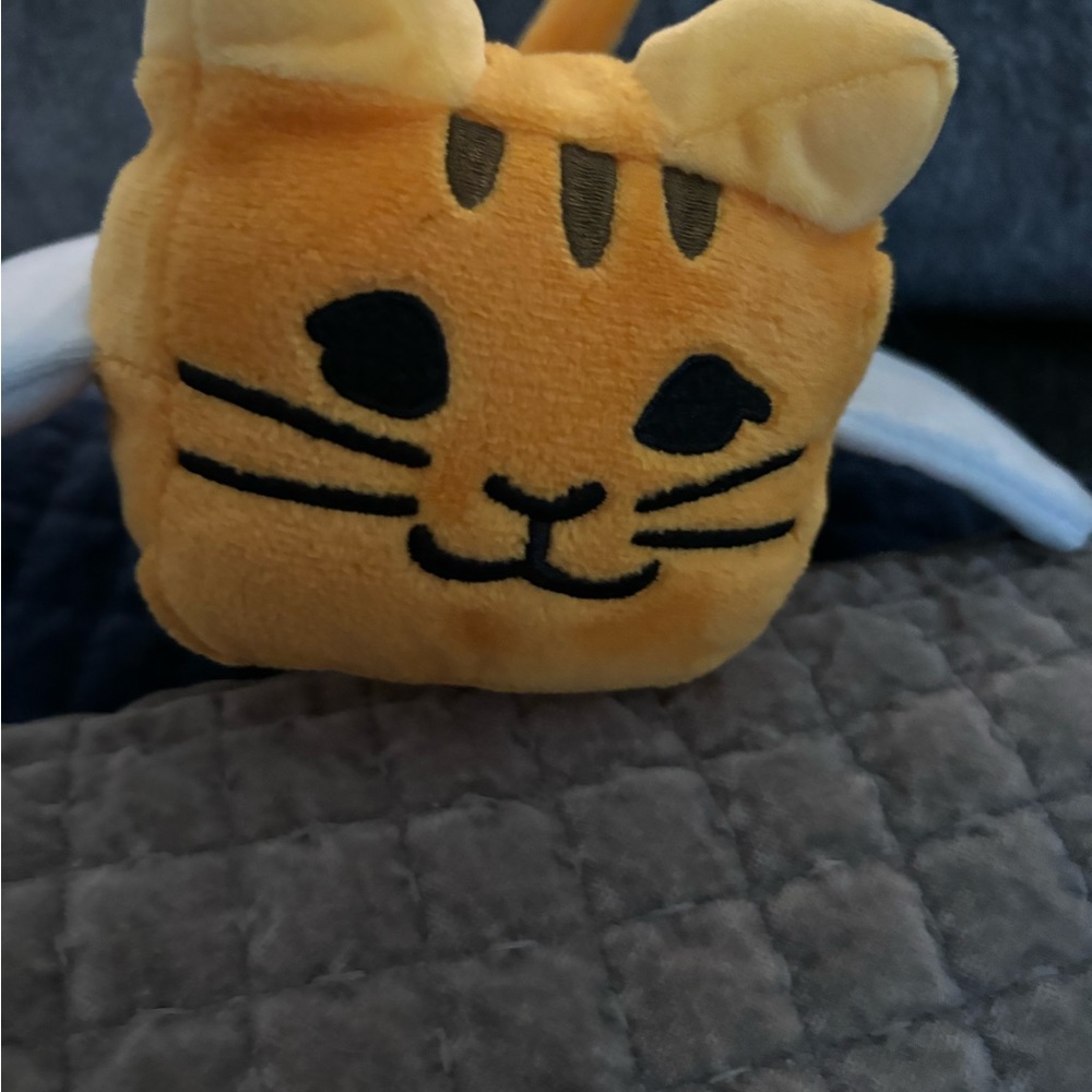 Minecraft Cat plush Bee Swarm Simulation